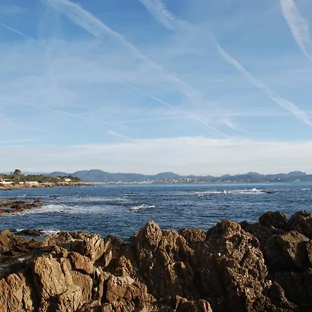 La Javanaise 3*