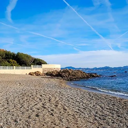 La Javanaise 3*